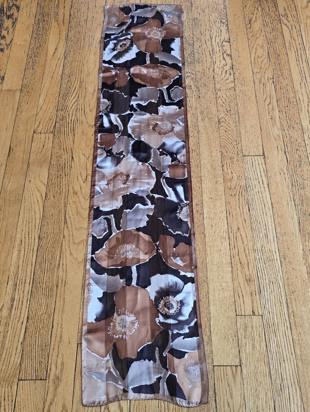 Vintage Jones New York 💯 Silk Scarf - Picture 8 of 10
